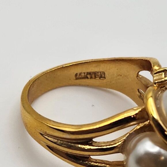 Vintage 14K Gold Electroplated Faux Pearl & Rhinestone Ring (6.25) - Picture 8 of 8